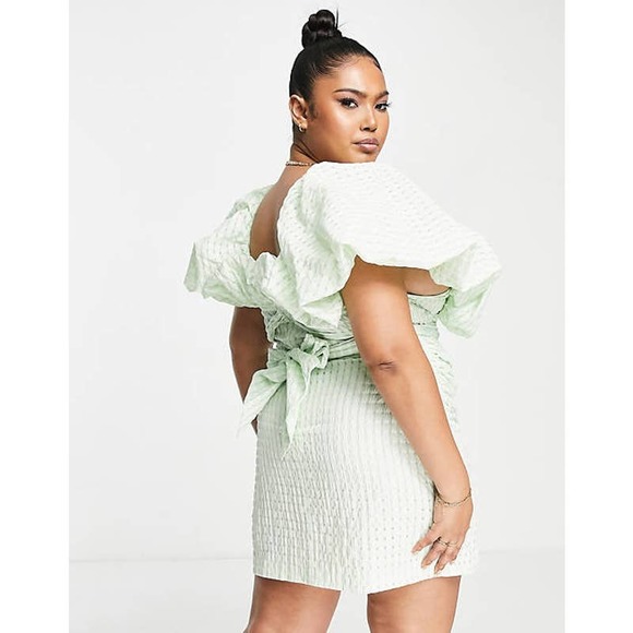 ASOS LUXE Curve Bubble Bardot Wrap Mini Dress in Green Gingham - Picture 2 of 10